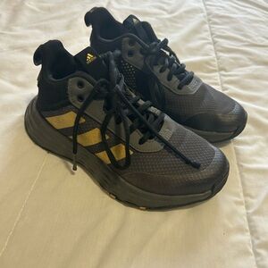 Boys Adidas Sneakers
